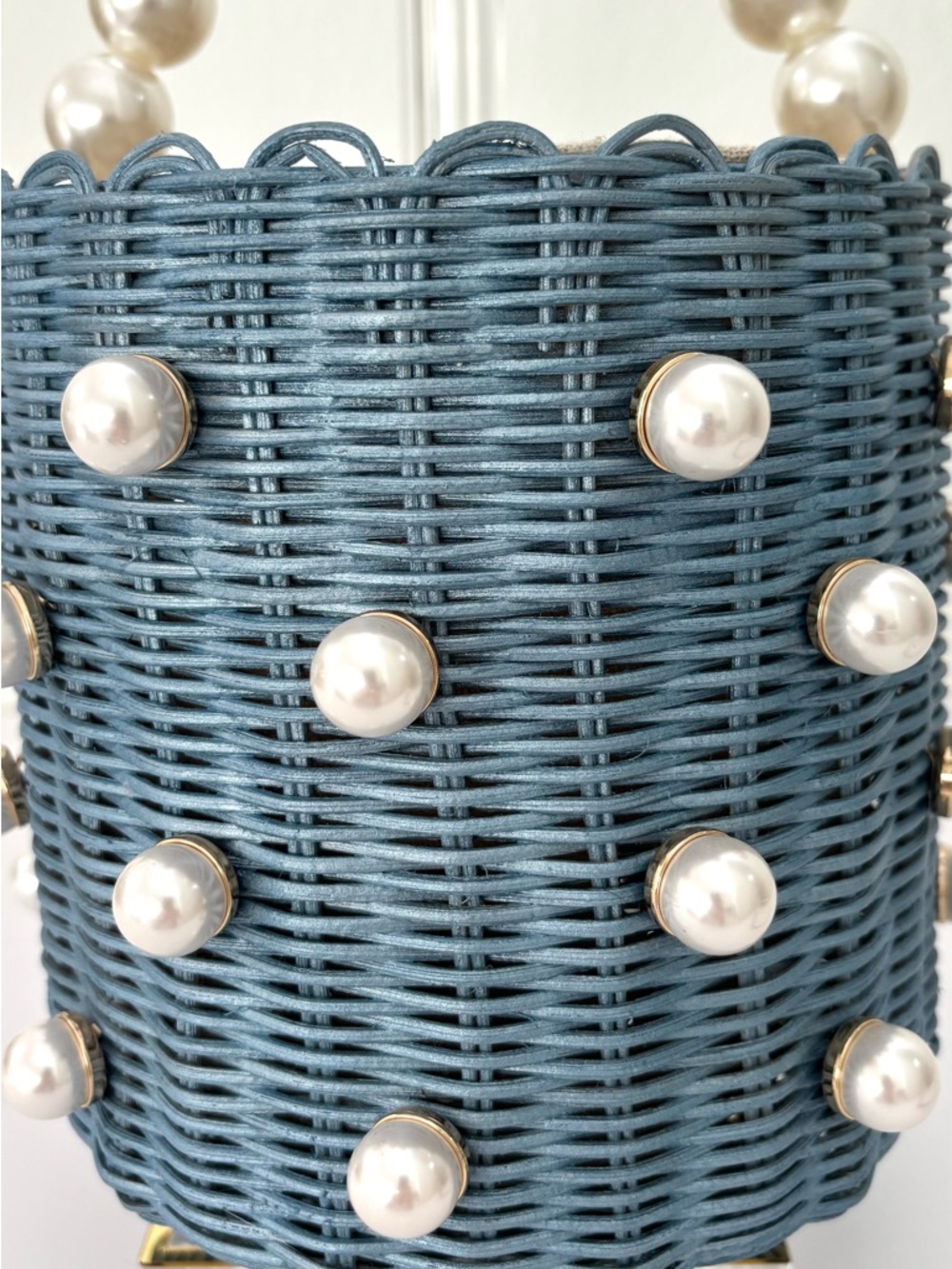 Btb Los Angeles Chloe Pearl Blue Basket Bag NWOT Rattan Pearls Bucket-Style - Picture 2 of 12